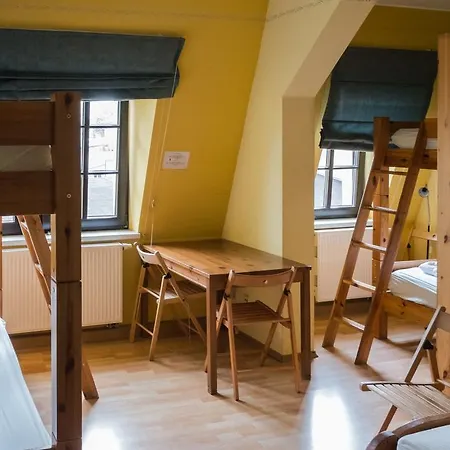 Hostel Louise 20-2